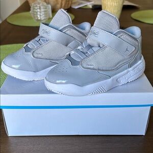 Air Jordan Flight size 8.5 toddler great condition